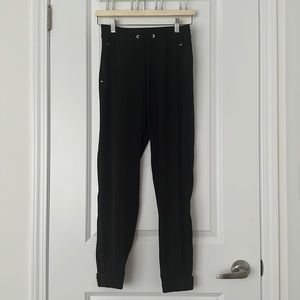 Dynamite Relaxed Fit Black Dress Pants (XS)